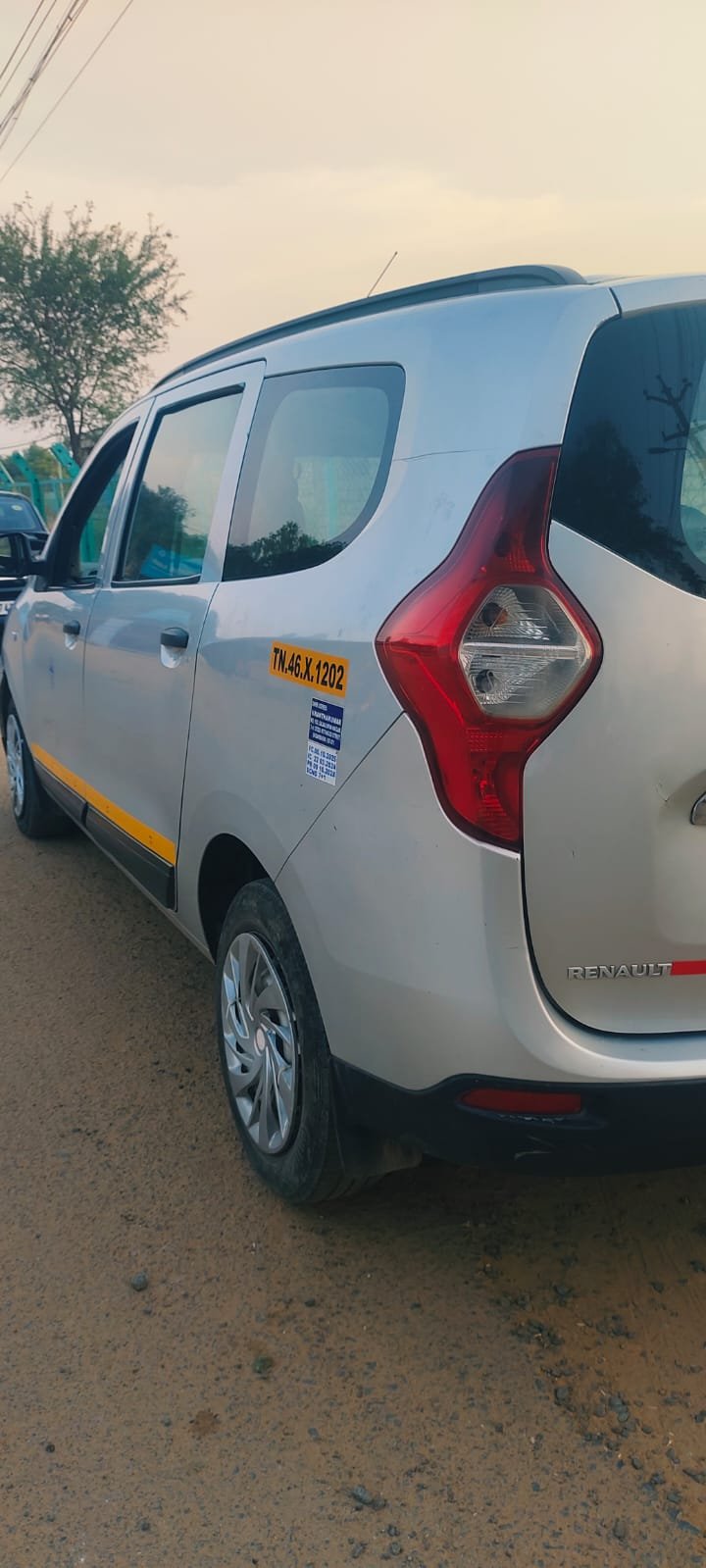 Meenakshi Travels Image 6